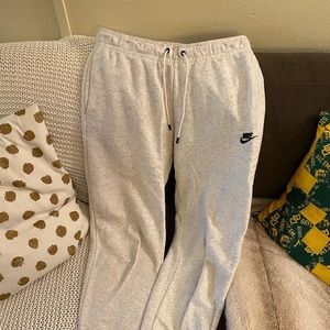 Nike joggers